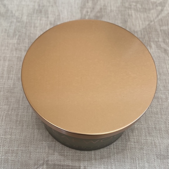 Lot of 2 SAND AND FOG 12 oz. Screenprint Teakwood Candle - Picture 6 of 10